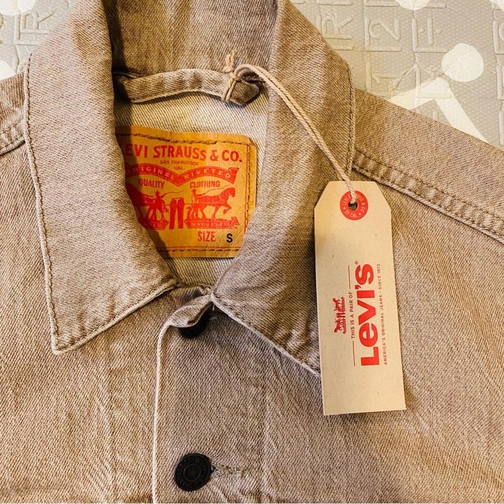 Vintage retro Levi’s embroidered trucker denim jean jacket S - Picture 8 of 10